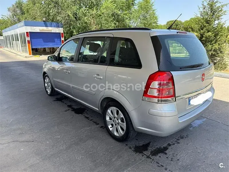Usado Opel Zafira Energy 120 CV (88 kW) 2009 Gris / plata Monovolumen