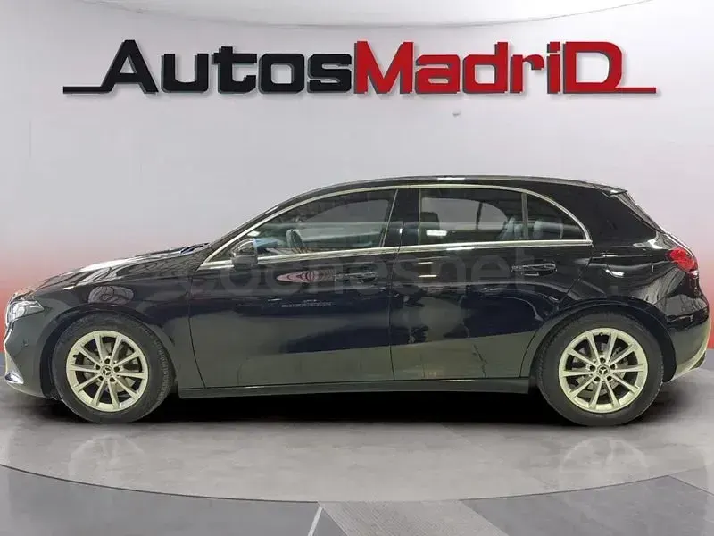 Usado Mercedes A180 116 CV (85 kW) 2019 Negro Berlina