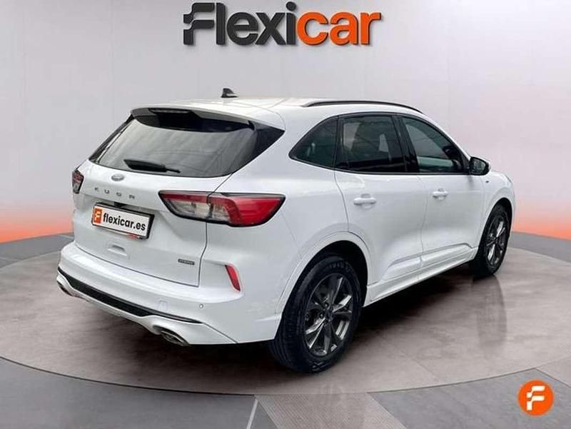 Usado Ford Kuga ST-Line 190 CV (139 kW) 2021 Blanco SUV
