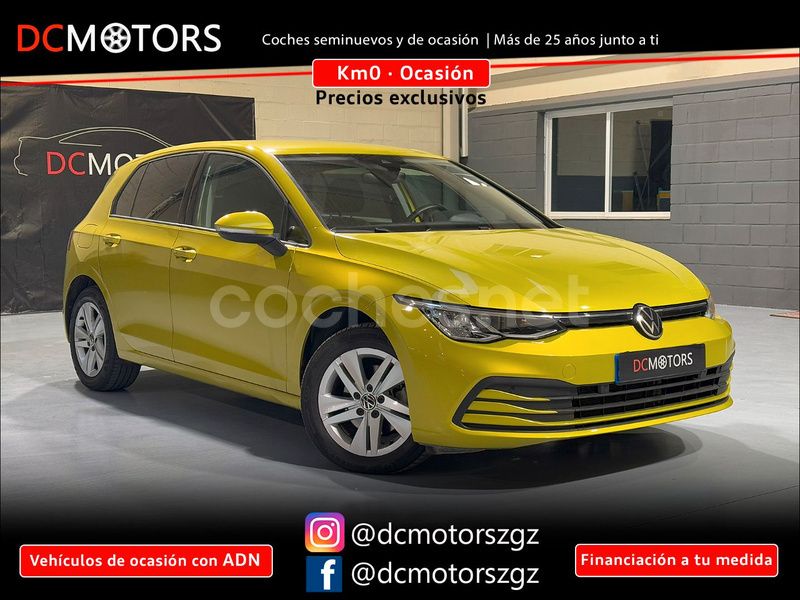 Amarillo Usado 2020 VW Golf VIII Life Berlina | 23.900 € (Precio justo) - Imagen 1/4