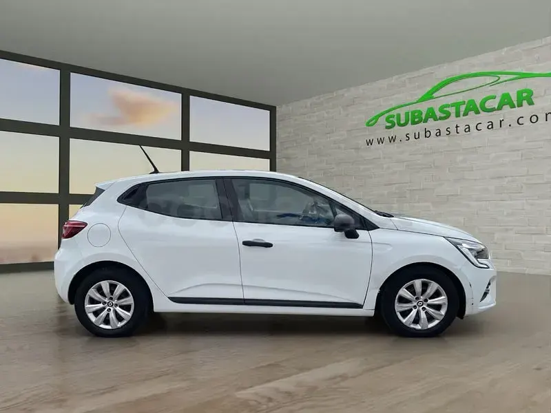 Usado Renault Clio V Business 100 CV (73 kW) 2021 Blanco Berlina