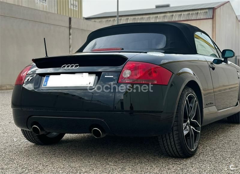 Usado Audi TT Roadster 225 CV (165 kW) 2000 Negro Descapotable
