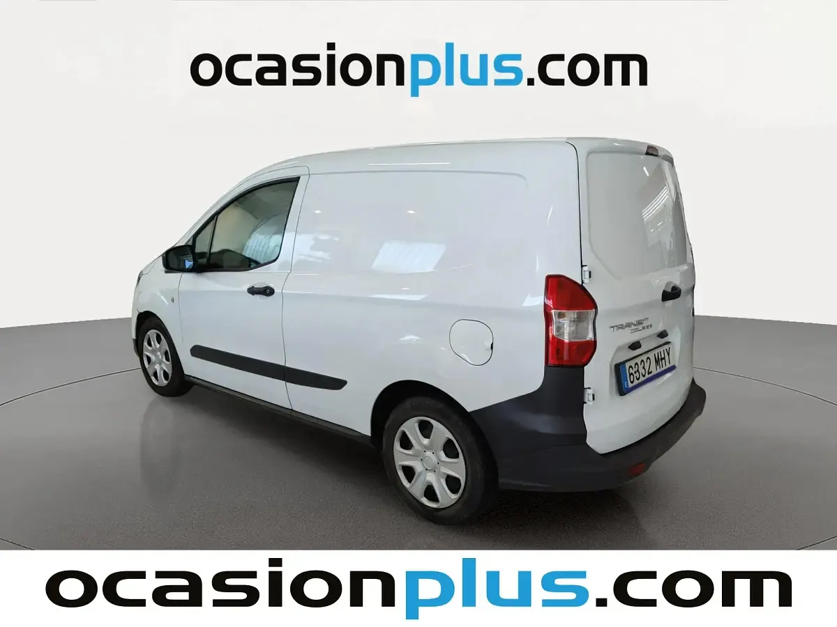 Usado Ford Transit Trend 102 CV (75 kW) 2023 Blanco Van