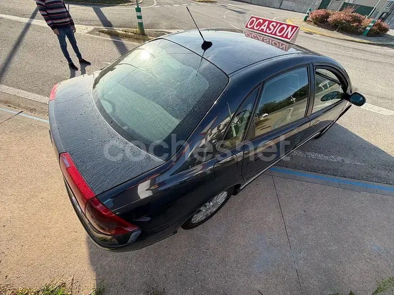 Usado Citroën C5 110 CV (80 kW) 2005 Gris / plata Berlina