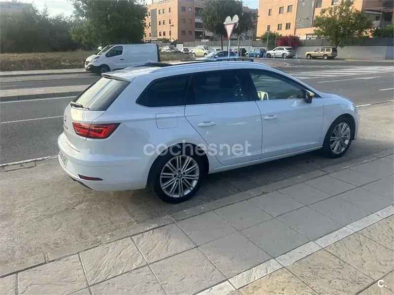 Usado Seat Leon ST 150 CV (110 kW) 2018 Blanco Familiar