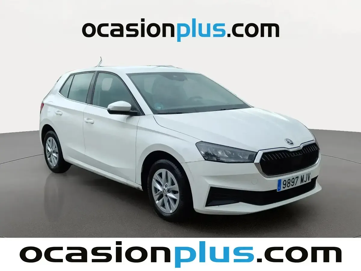 Usado Skoda Fabia Ambition 95 CV (69 kW) 2023 Blanco Berlina