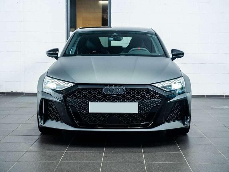 Nuevo Audi RS3 Sportback Exclusive 400 CV (294 kW) 2025 Gris Utilitario