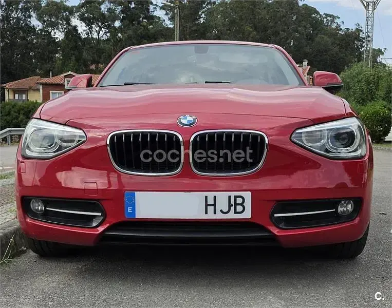 Usado BMW 116 Sport Line 136 CV (100 kW) 2012 Rojo Utilitario