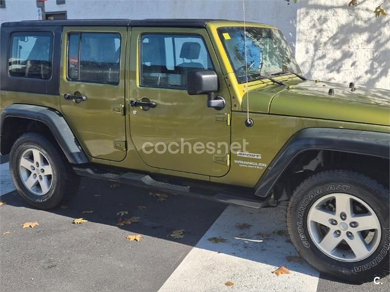 Usado Jeep Wrangler Unlimited Sport 177 CV (130 kW) 2007 Verde SUV