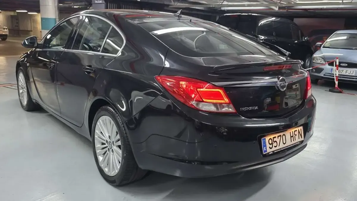 Usado Opel Insignia Edition 140 CV (102 kW) 2011 Berlina