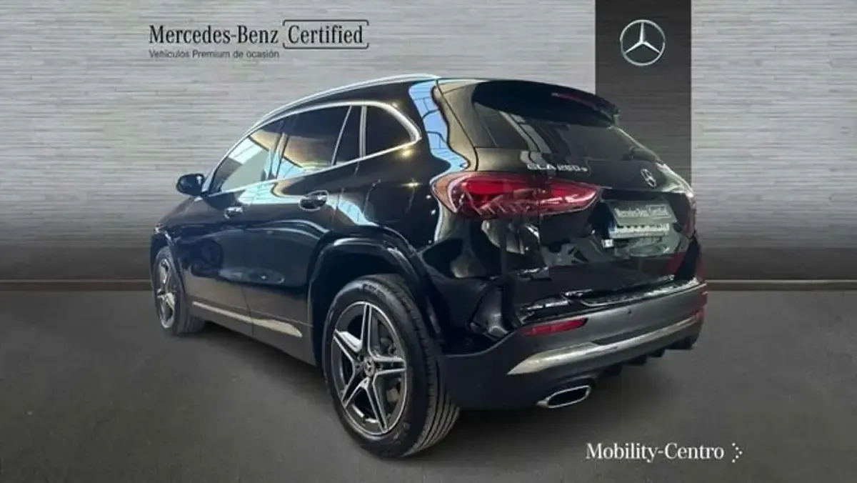 Usado Mercedes GLA250 218 CV (160 kW) 2025 Negro SUV