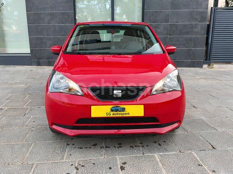 Usado Seat Mii Chic 75 CV (55 kW) 2017 Rojo Utilitario