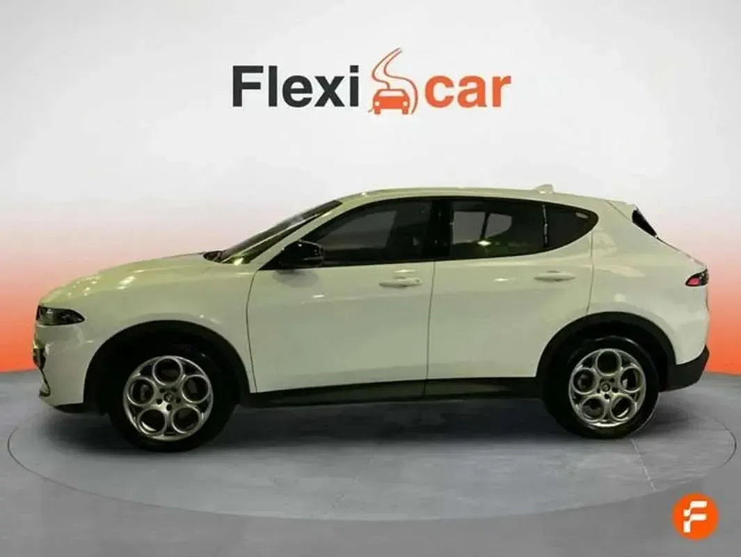 Usado Alfa Romeo Tonale Sprint 131 CV (96 kW) 2023 Blanco SUV