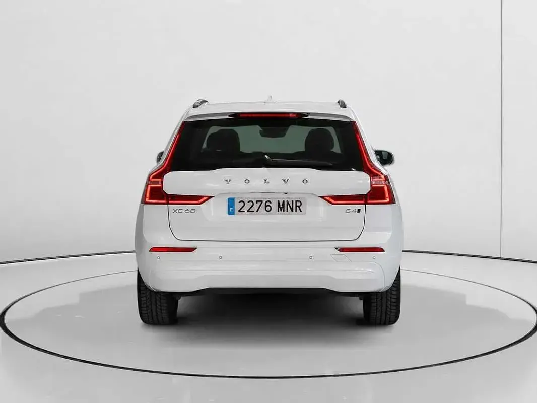 Usado Volvo XC60 Core 197 CV (144 kW) 2024 Blanco SUV