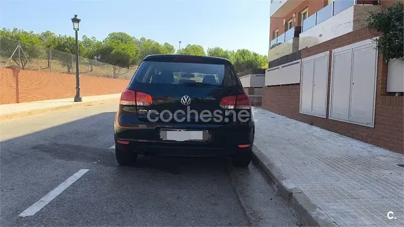 Usado VW Golf VI Advance 122 CV (89 kW) 2009 Negro Berlina