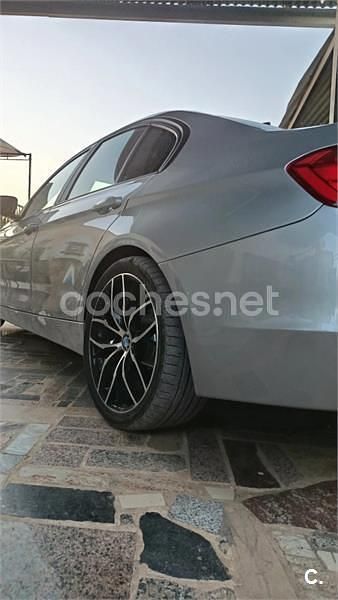 Usado BMW 320 184 CV (135 kW) 2013 Gris / plata Berlina