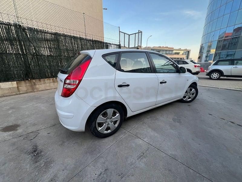 Brugt Hyundai i30 Classic 109 HK (80 kW) 2010 Hvid Sedan