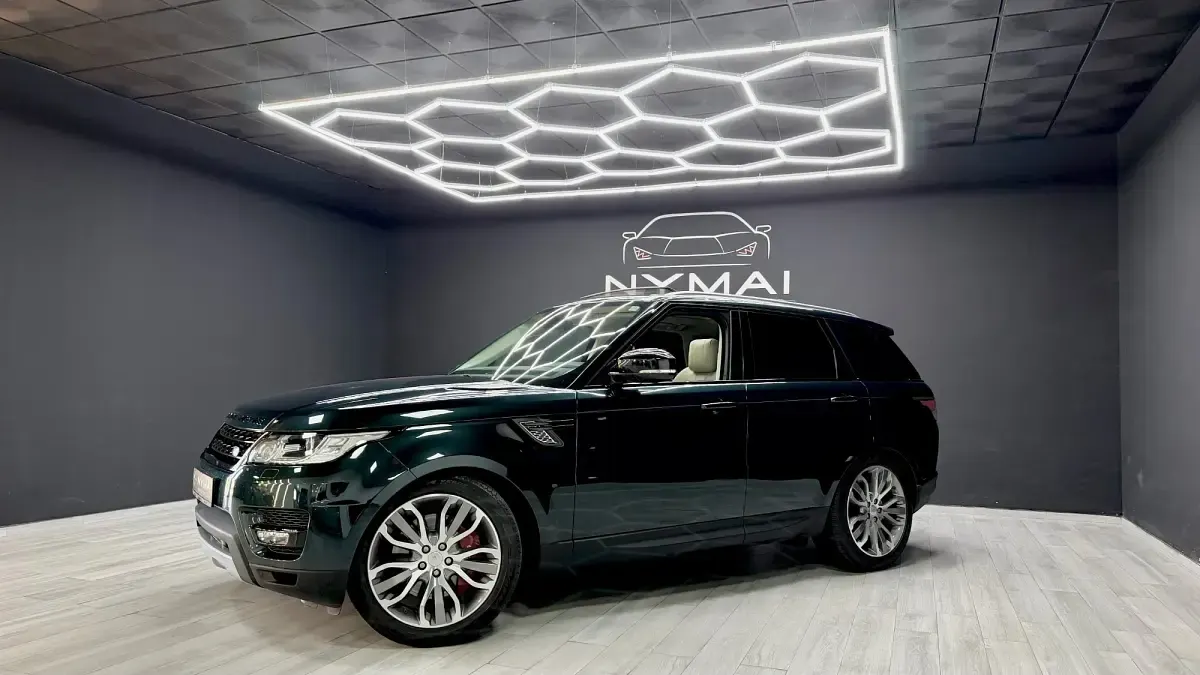 Usado Land Rover Range Rover HSE Dynamic 510 CV (375 kW) 2015 Verde SUV