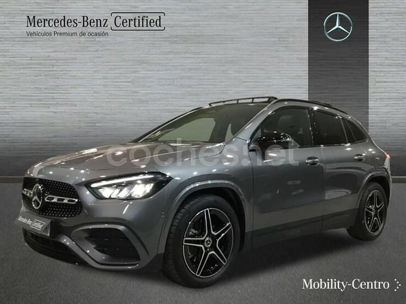Mountaingrau met. Usado 2023 Mercedes GLA200 AMG line SUV | 44.250 € (Un poco caro) - Imagen 1/4