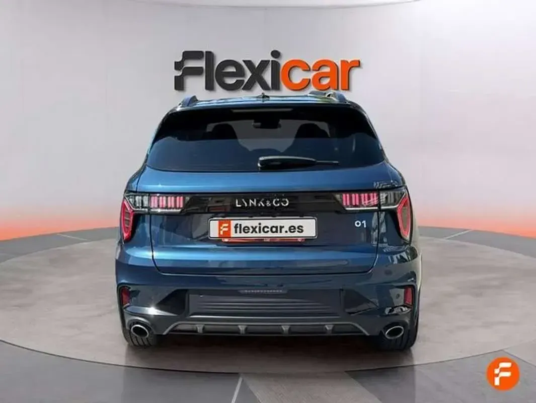Usado Lynk & Co 01 261 CV (191 kW) 2023 Azul SUV