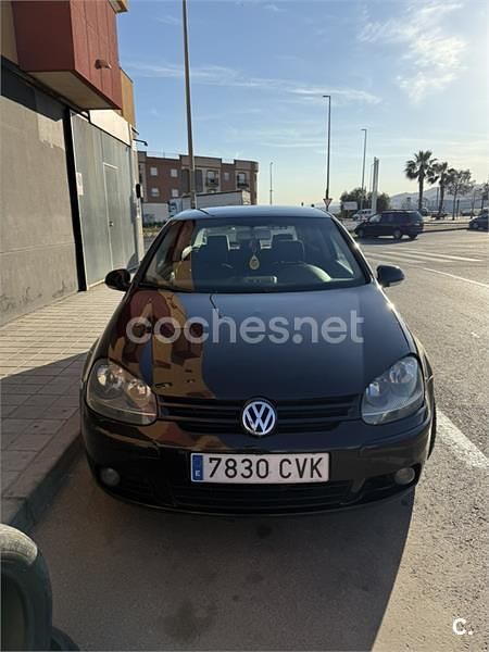 Negro Usado 2004 VW Golf IV Sportline Berlina | 2900 € (Buen precio) - Imagen 1/4