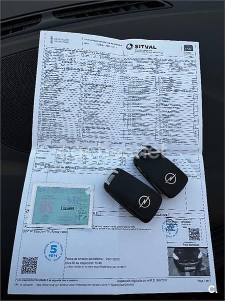 Usado Opel Corsa Selective 90 CV (66 kW) 2018 Negro Utilitario