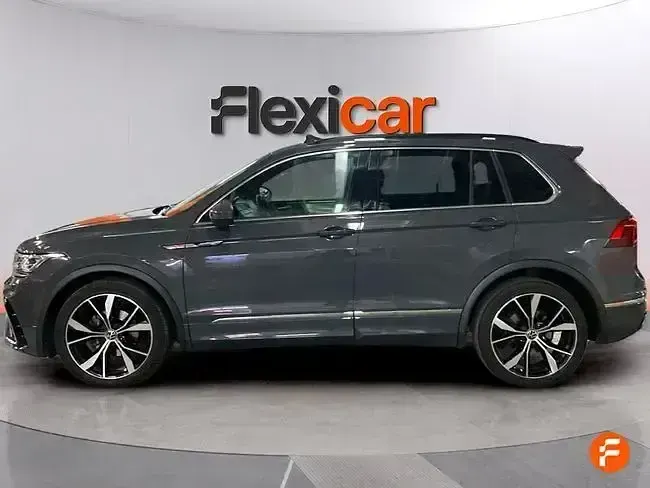 Usado VW Tiguan R-line 150 CV (110 kW) 2023 Gris SUV