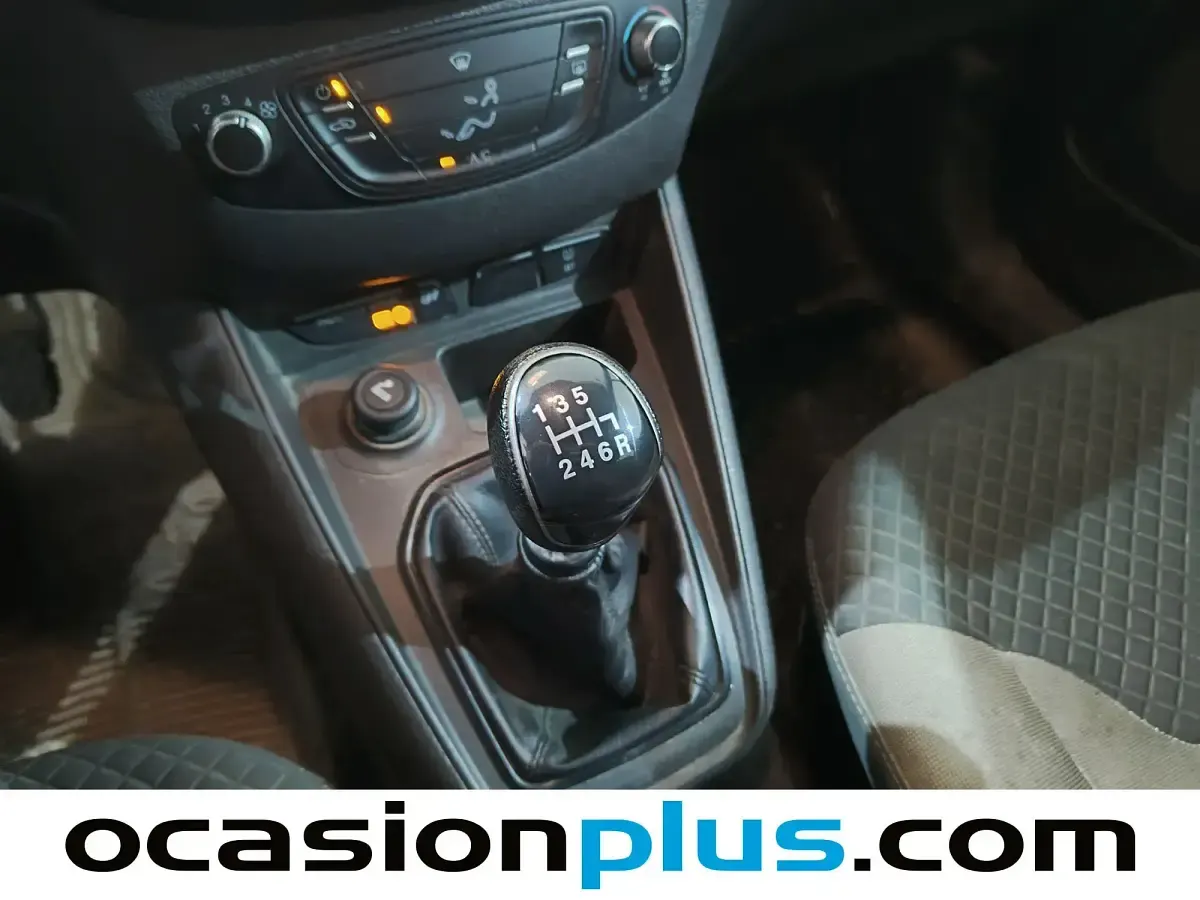 Usado Ford Transit Courier Trend 100 CV (73 kW) 2019 Azul Van
