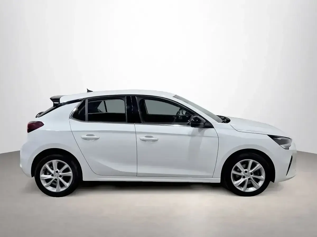 Usado Opel Corsa Elegance 101 CV (74 kW) 2022 Blanco Utilitario