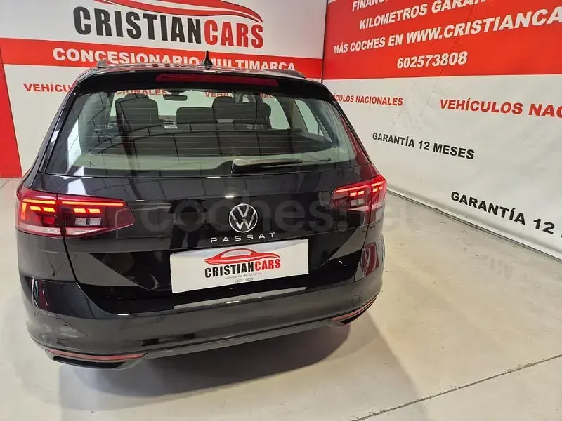 Usado VW Passat 122 CV (89 kW) 2020 Negro Familiar