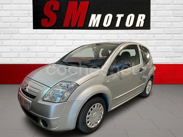 Usado Citroën C2 Furio 70 CV (51 kW) 2006 Plateado Utilitario