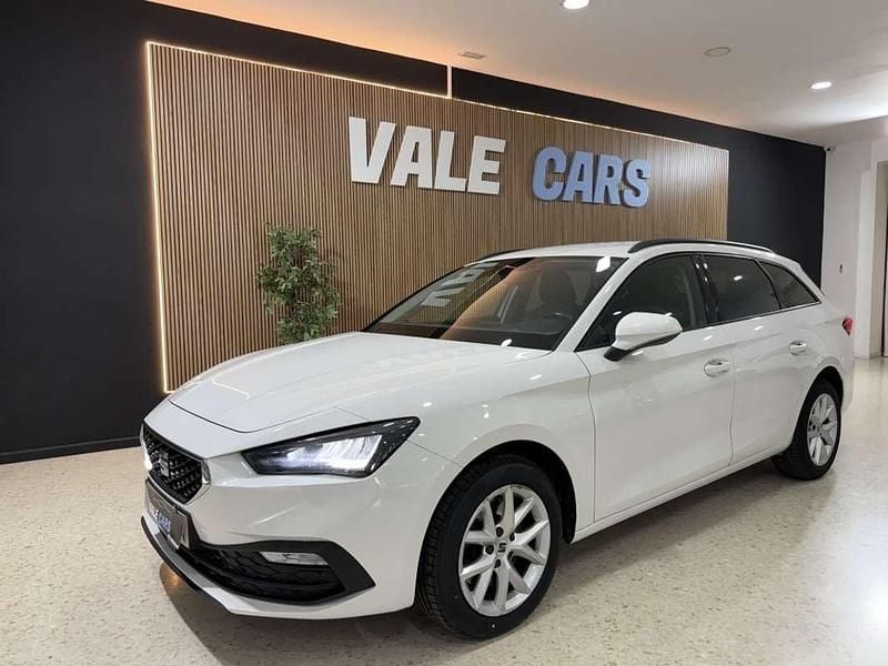 Usado Seat Leon Style 116 CV (85 kW) 2021 Blanco Utilitario