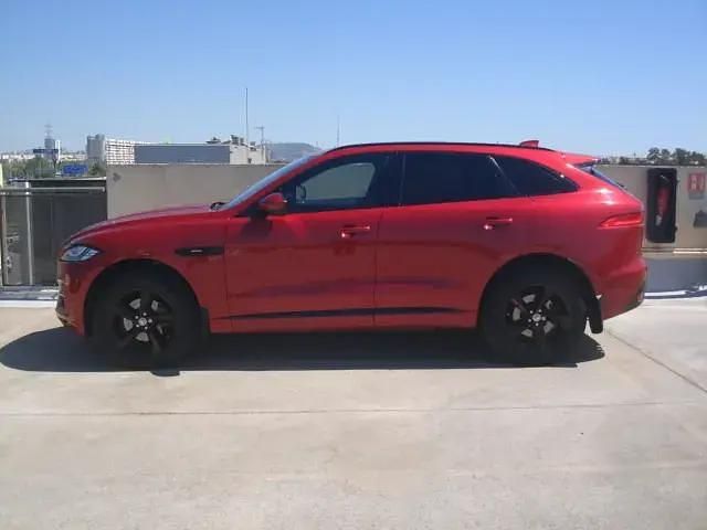 Usado Jaguar F-Pace R-Sport 180 HP (132 kW) 2017 Vermelho SUV