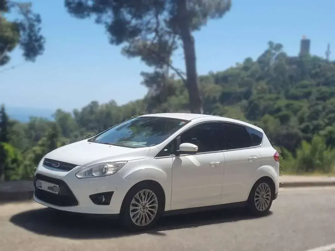 Usado Ford C-MAX Titanium 140 CV (102 kW) 2011 Blanco Monovolumen