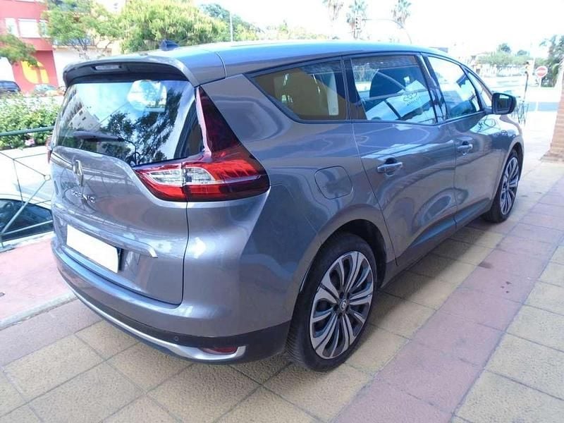 Usado Renault Grand Scénic IV Life 120 CV (88 kW) 2020 Gris / plata Monovolumen