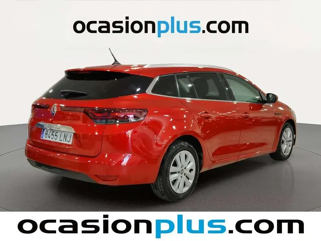 Usado Renault Mégane GrandTour Intens 116 CV (85 kW) 2021 Rojo Familiar