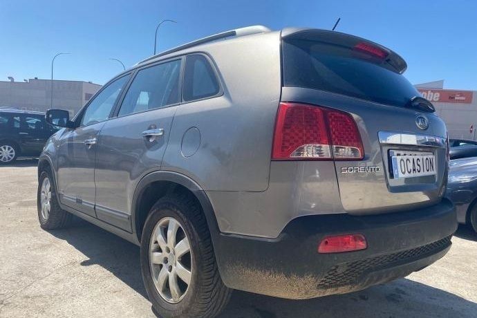 Usado Kia Sorento 170 CV (125 kW) 2010 Varios colores SUV