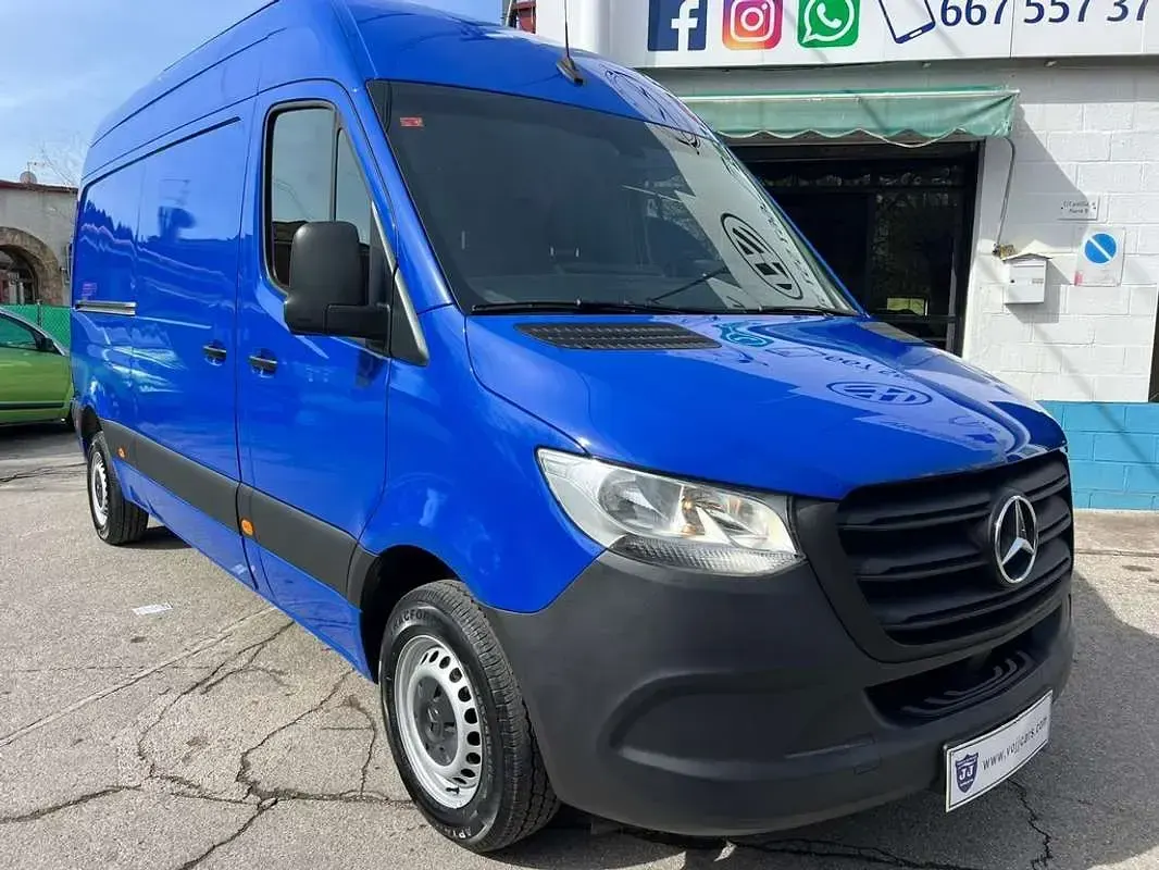 Usado Mercedes Sprinter 113 CV (83 kW) 2020 Azul Van