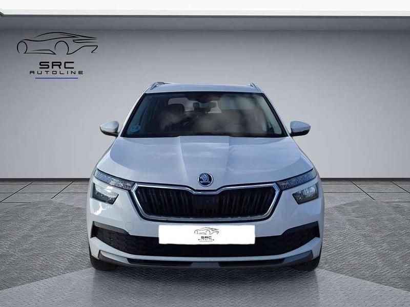 Usado Skoda Kamiq Ambition 110 CV (80 kW) 2021 Blanco SUV