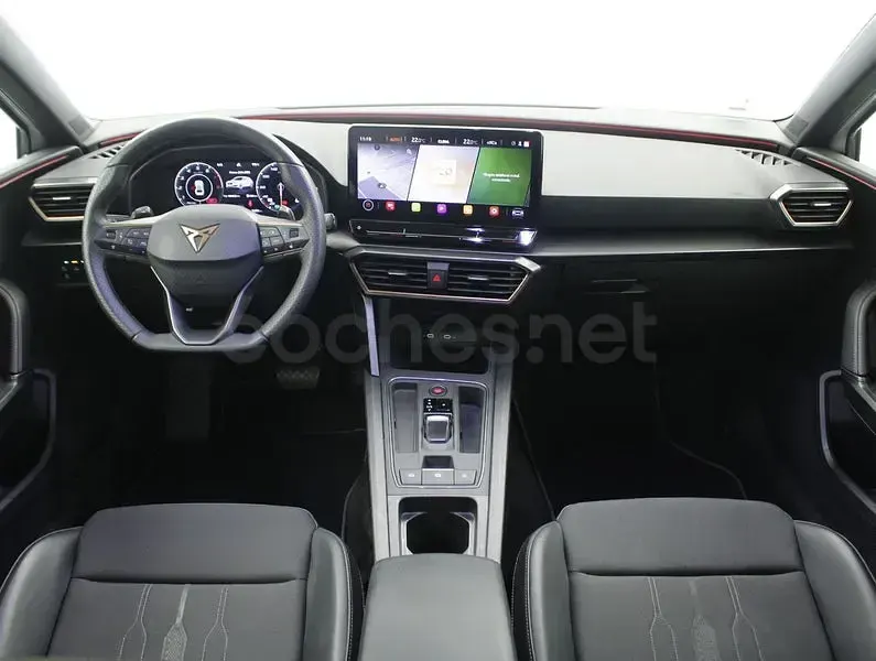 Usado Cupra Leon 190 CV (139 kW) 2023 Blanco Berlina