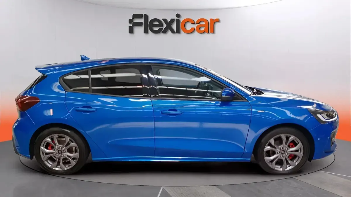 Usado Ford Focus ST-Line 125 CV (91 kW) 2022 Azul Berlina