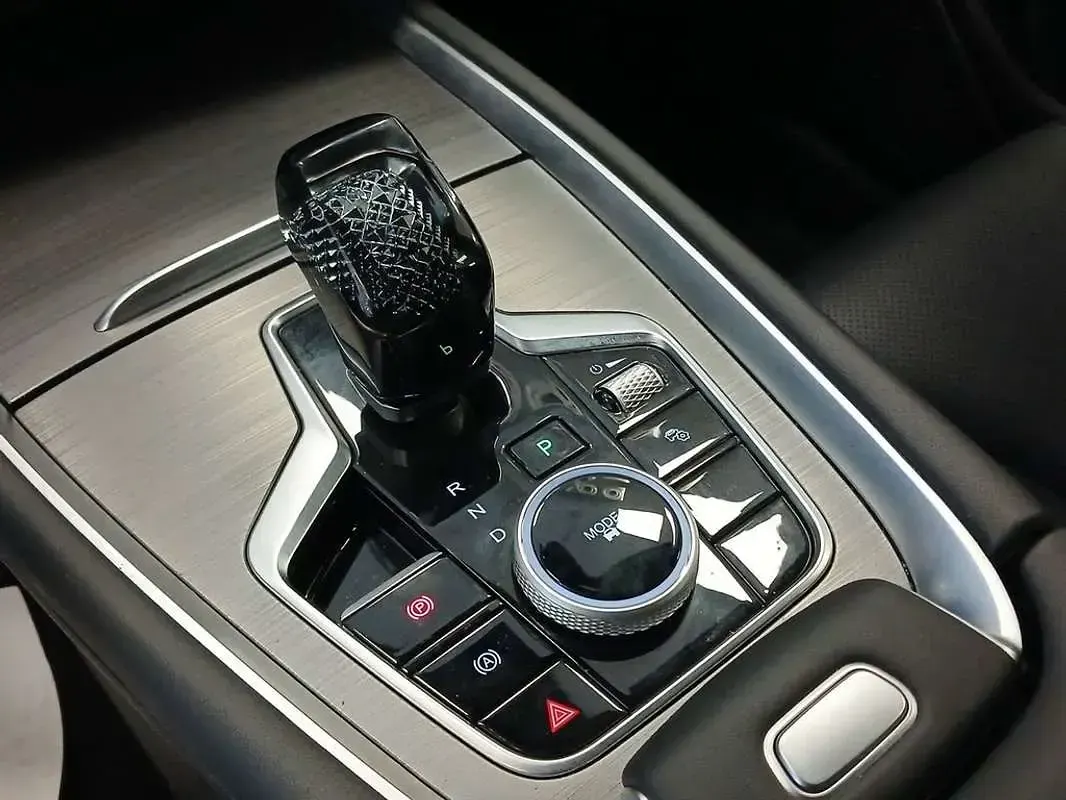 Usado Ebro s700 Luxury 147 CV (108 kW) 2025 Gris SUV