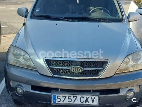 Usado Kia Sorento EX 140 CV (102 kW) 2003 Gris / plata SUV