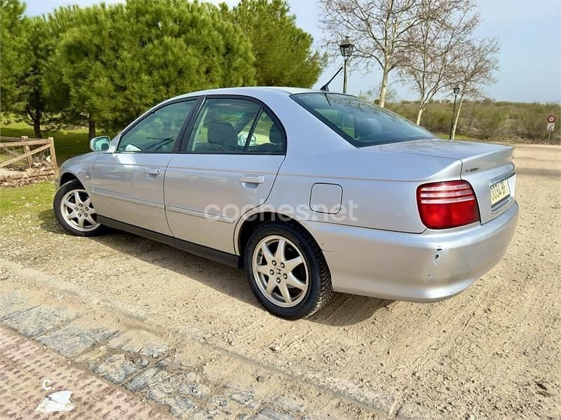 Usado Honda Accord ES 152 CV (111 kW) 2001 Gris / plata Berlina