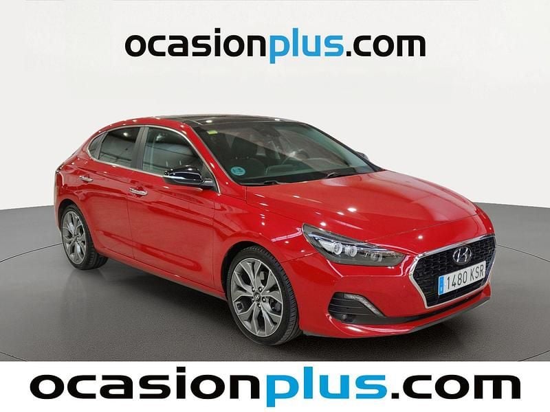 Usado Hyundai i30 Style 140 CV (102 kW) 2018 Rojo Berlina