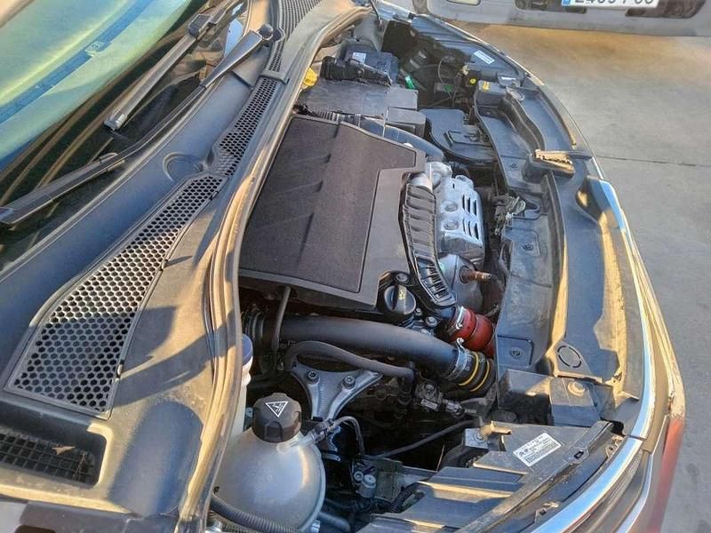 Usado Citroën C3 Feel 110 CV (80 kW) 2021 Gris Utilitario