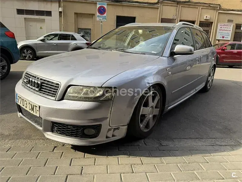 Usado Audi A4 S-Line 190 CV (139 kW) 2003 Gris / plata Familiar
