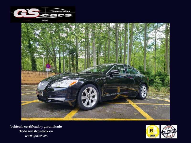Negro Usado 2010 Jaguar XF Luxury Berlina | 9990 € (Precio justo) - Imagen 1/2
