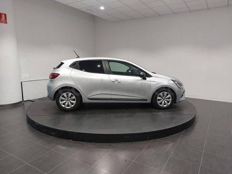 Usado Renault Clio V Business 65 CV (47 kW) 2022 Gris / plata Berlina