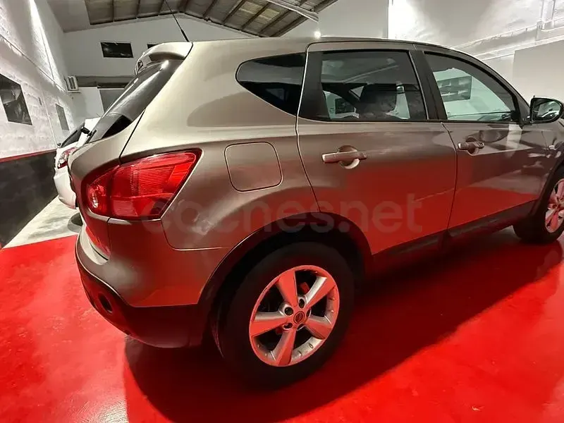 Usado Nissan Qashqai Acenta 115 CV (84 kW) 2008 Beige SUV